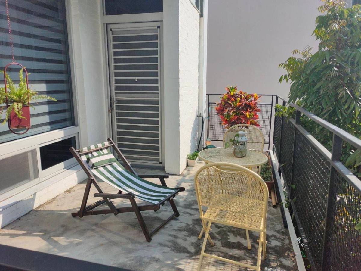 Bed and Breakfast Moon 2 Tainan Anping Exterior foto