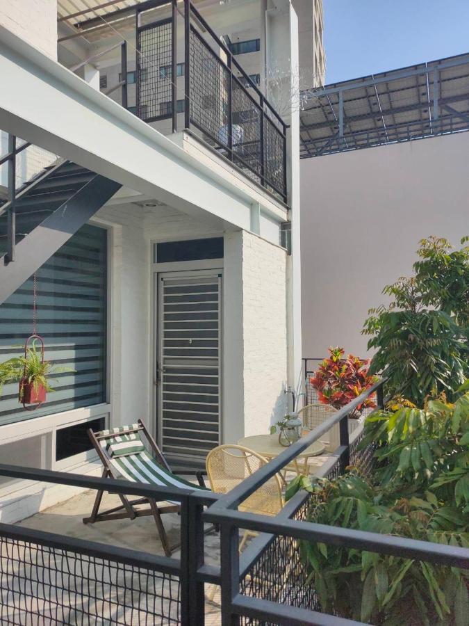 Bed and Breakfast Moon 2 Tainan Anping Exterior foto